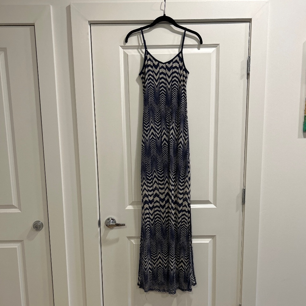 Navy & White Chevron Maxi Dress size M